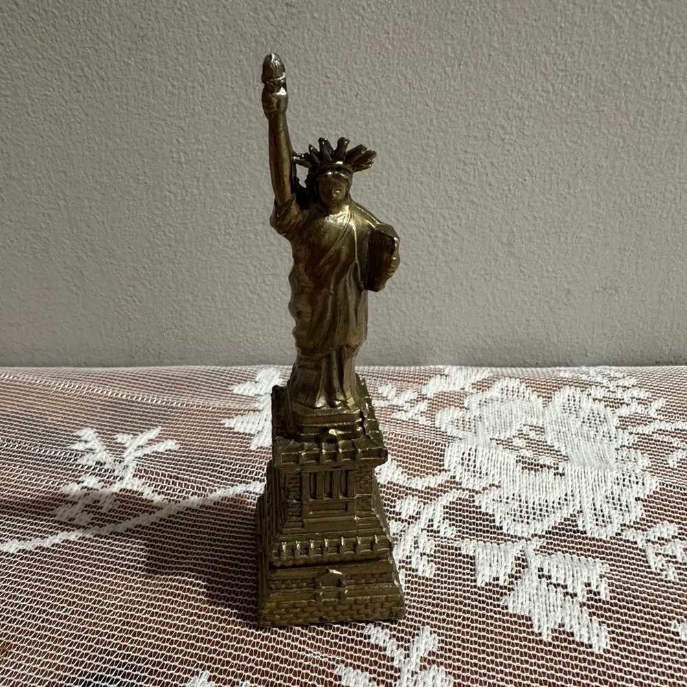 Vintage Miniature Statue of Liberty Figurine Brass Tone Collectible‎ Souvenir